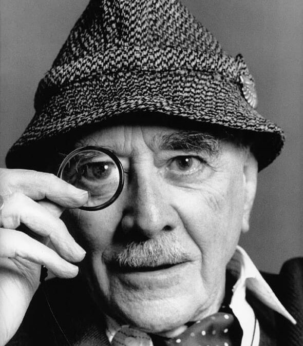 Manuel Mujica Láinez. Escritor. Bomarzo