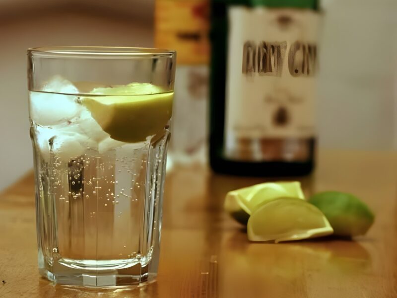 ¿Sigues yendo al gimnasio? ¡Pringao! Entre cinco y doce gin-tonics al día equivale a dos horas de gimnasio