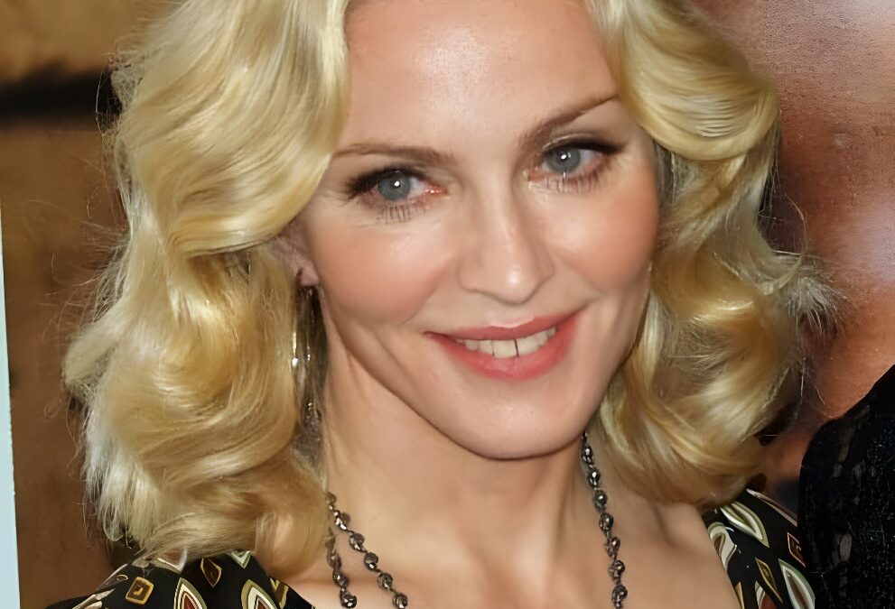 Hilary Clinton, favorita de Madonna que bromea con favores bucales para quien la vote