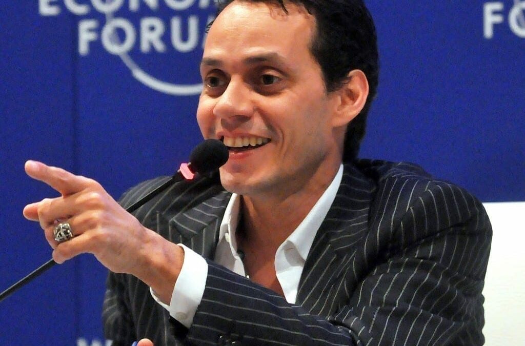 Jennifer López y Marc Anthony: beso