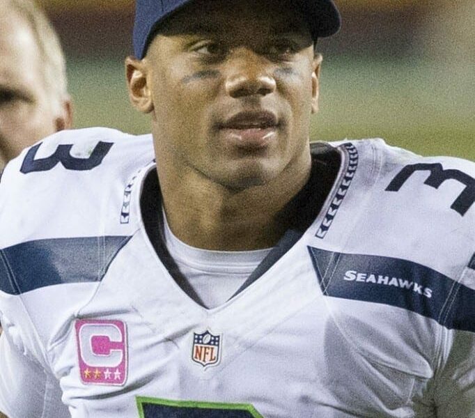 Laura Marano y Russell Wilson nacieron tal día como hoy