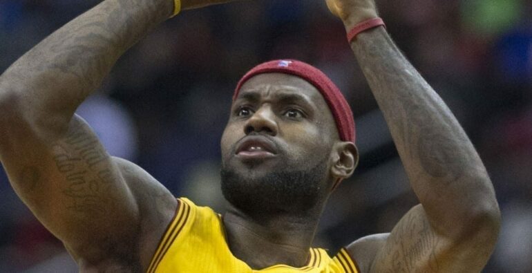 Famosos Nacidos Hoy: LeBron James, Tiger Woods