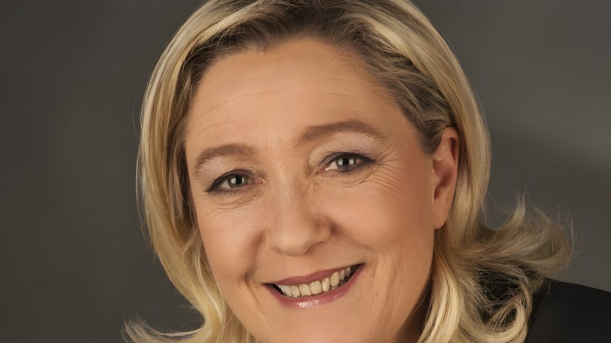 Marine Le Pen: no a la educación gratuita para extranjeros