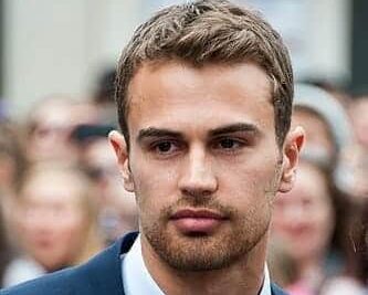 Famosos nacidos hoy, 16 de diciembre: Theo James, Beethoven