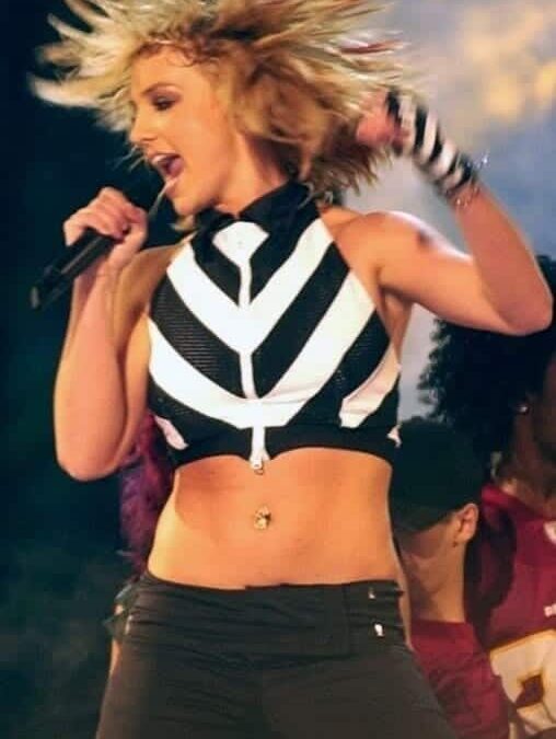 Britney Spears y Nelly Furtado nacieron tal día como hoy