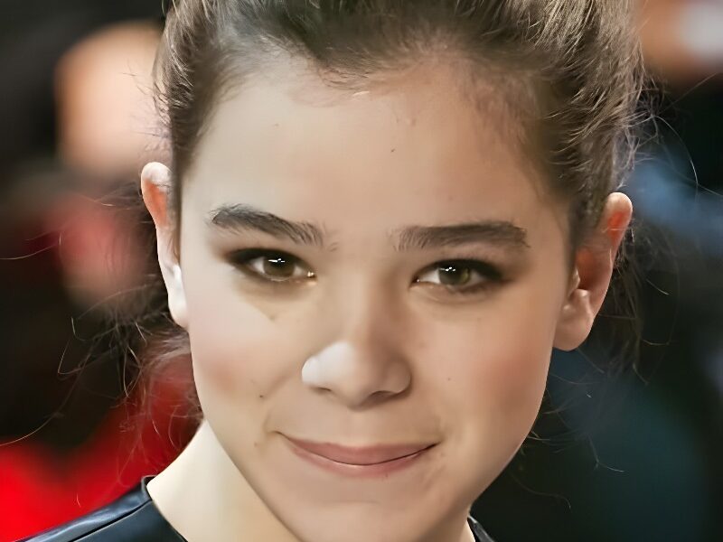 Hailee Steinfeld y Jack Griffo nacieron tal día como hoy