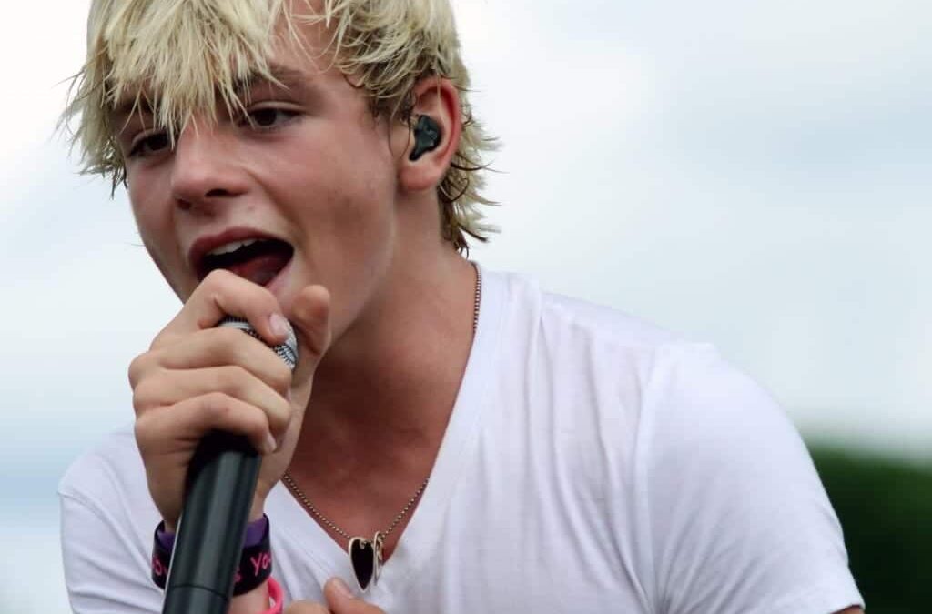 Famosos Nacidos Hoy: Ross Lynch, Jude Law