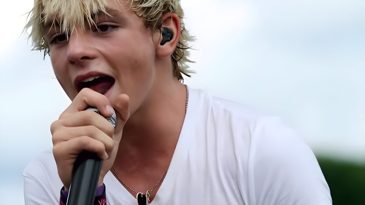 Famosos Nacidos Hoy: Ross Lynch, Jude Law