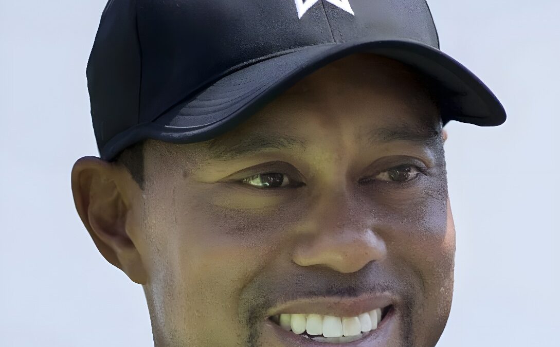 Reaparece Tiger Woods después de dos años
