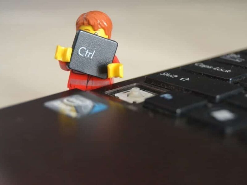 Estudios en Yale sobre Internet y Dostoievski