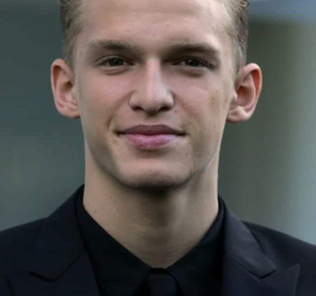 Famosos Nacidos Hoy: Cody Simpson, Louisa Johnson