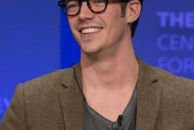 Famosos Nacidos Hoy: Grant Gustin y Jason Bateman