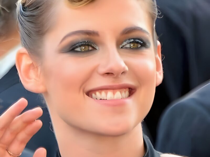 La actriz Kristen Stewart, convertida ahora en directora y guionista, apuesta por la Inteligencia Artificial en el mundo del cine