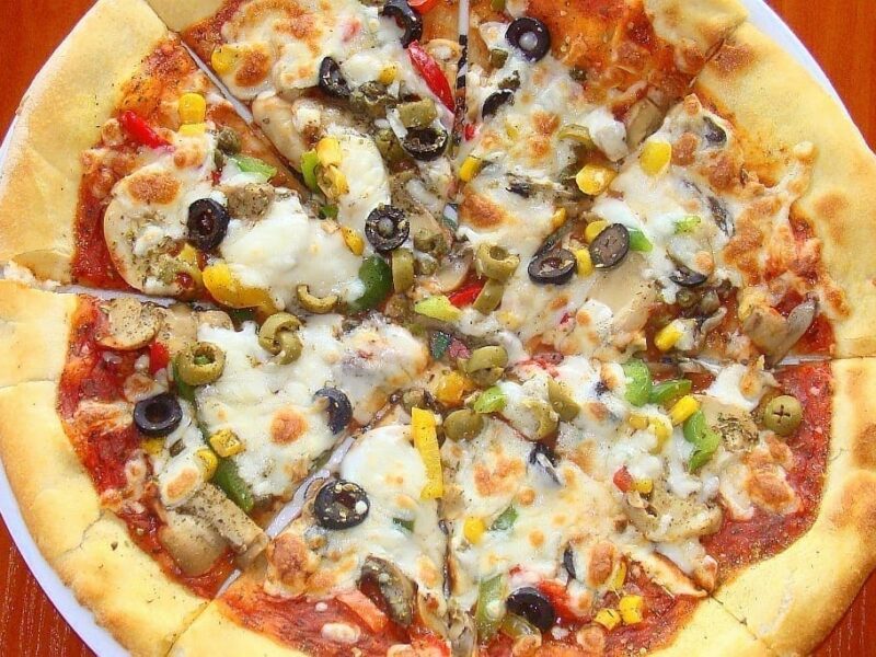 Nuevo debate en las redes: ¿prohibir la piña en la pizza?