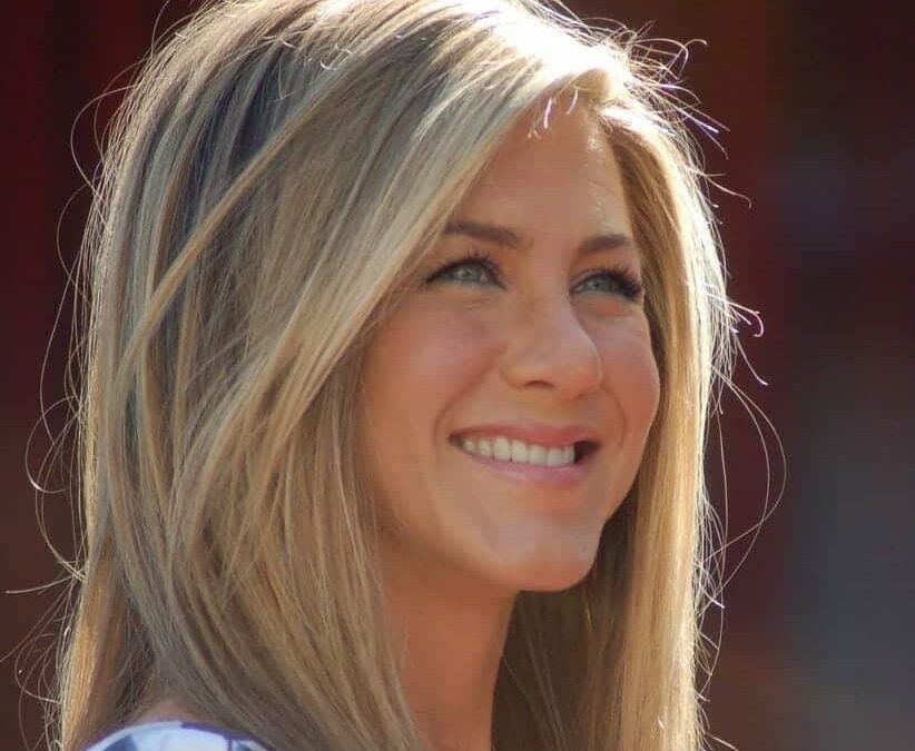 Jennifer Aniston y Taylor Lautner nacieron tal día como hoy