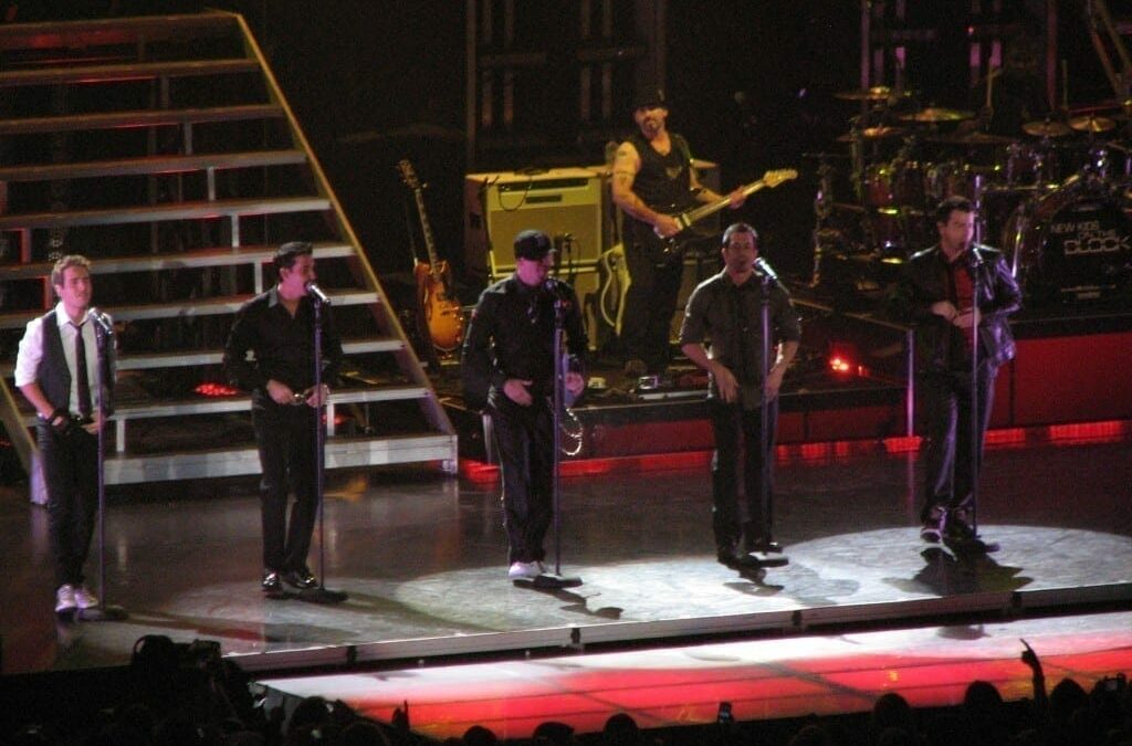 La influencia de Coca-Cola y New Kids on the Block sobre el show de Medio Tiempo de la Super Bowl