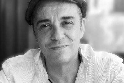 Ya a la venta ‘El vuelo del peregrino’, primera novela del guionista Vicente Mínguez