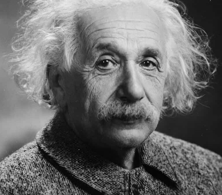 Albert Einstein: Famosos Nacidos Hoy, 14 de marzo