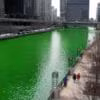 El río Chicago teñido de verde para la celebración del Día de San Patricio en 2005. Fuente: Wikipedia. Autor: Knowledge Seeker