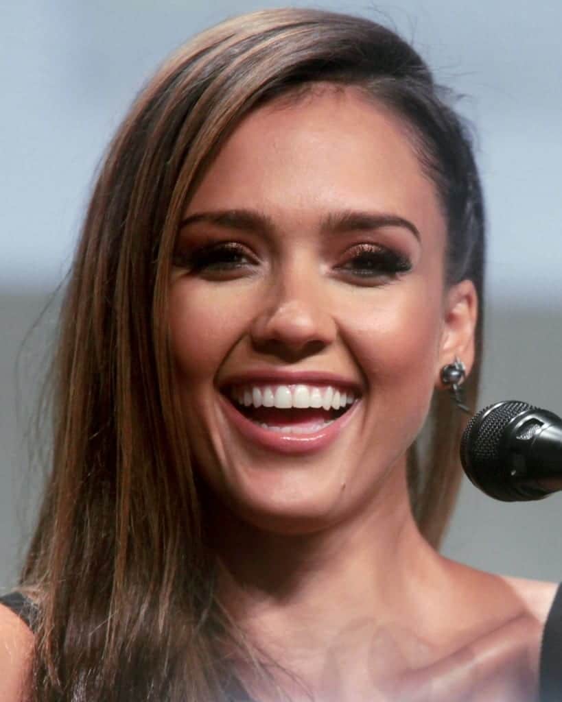 Jessica Alba: Famosos Nacidos Hoy, 28 de abril