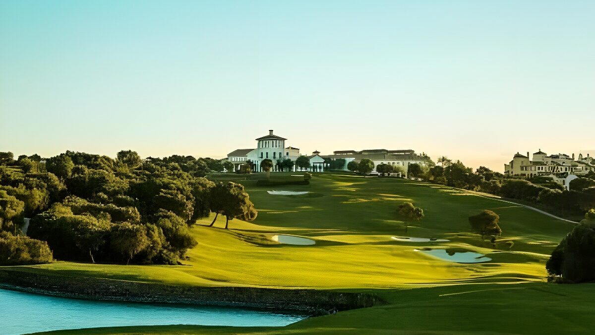 La Reserva, una Casa Club internacional para un campo de golf de competición mundial