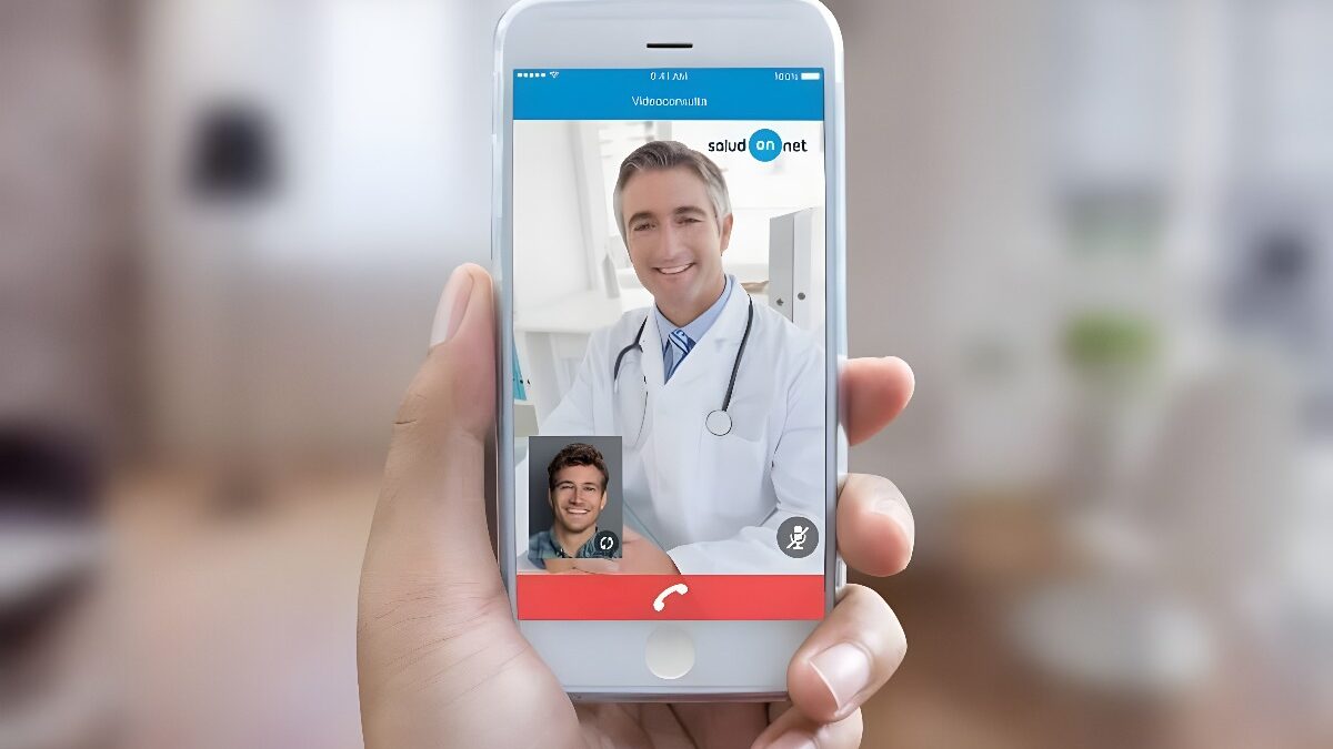 SaludOnNet incorpora videoconsulta y chat médico a su oferta de salud