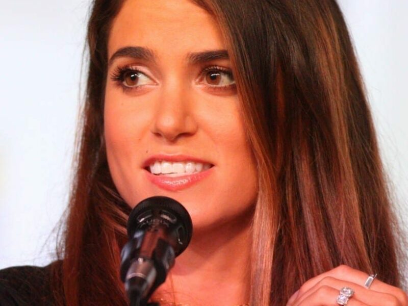 Nikki Reed: Famosos Nacidos Hoy, 17 de mayo