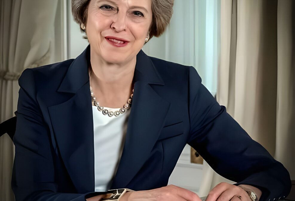 Theresa May acusa de intromisión a la UE