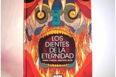 El cómic Los Dientes de la Eternidad, de Normal Editorial, ganador del IEDesignAward 2017
