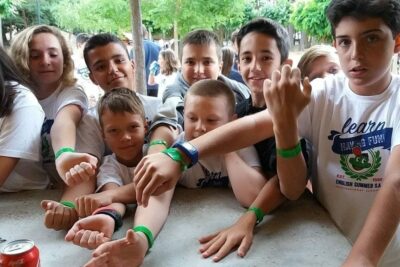Campamentos de verano con pulseras inteligentes