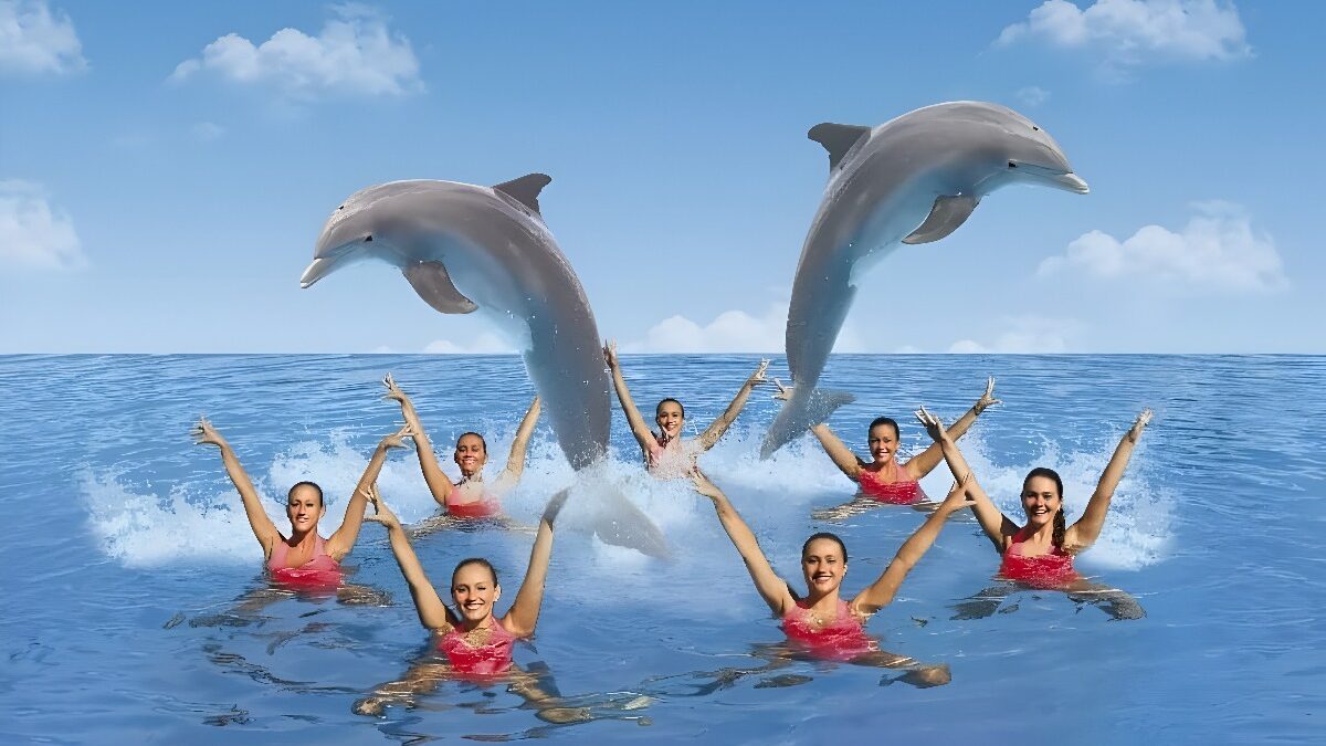 Mundomar estrena su nuevo espectáculo de natación sincronizada con delfines