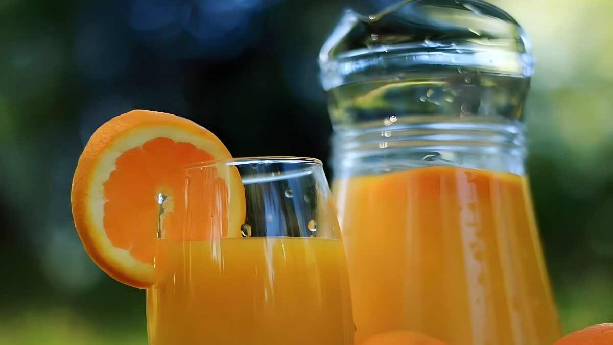 Néctar, zumo concentrado o zumo natural de naranja: ¿cuáles son sus diferencias?
