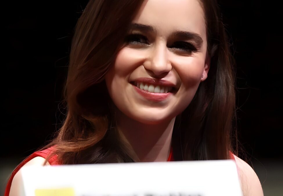 Emilia Clarke, Ryan Reynolds: Famosos Nacidos Hoy, 23 de octubre