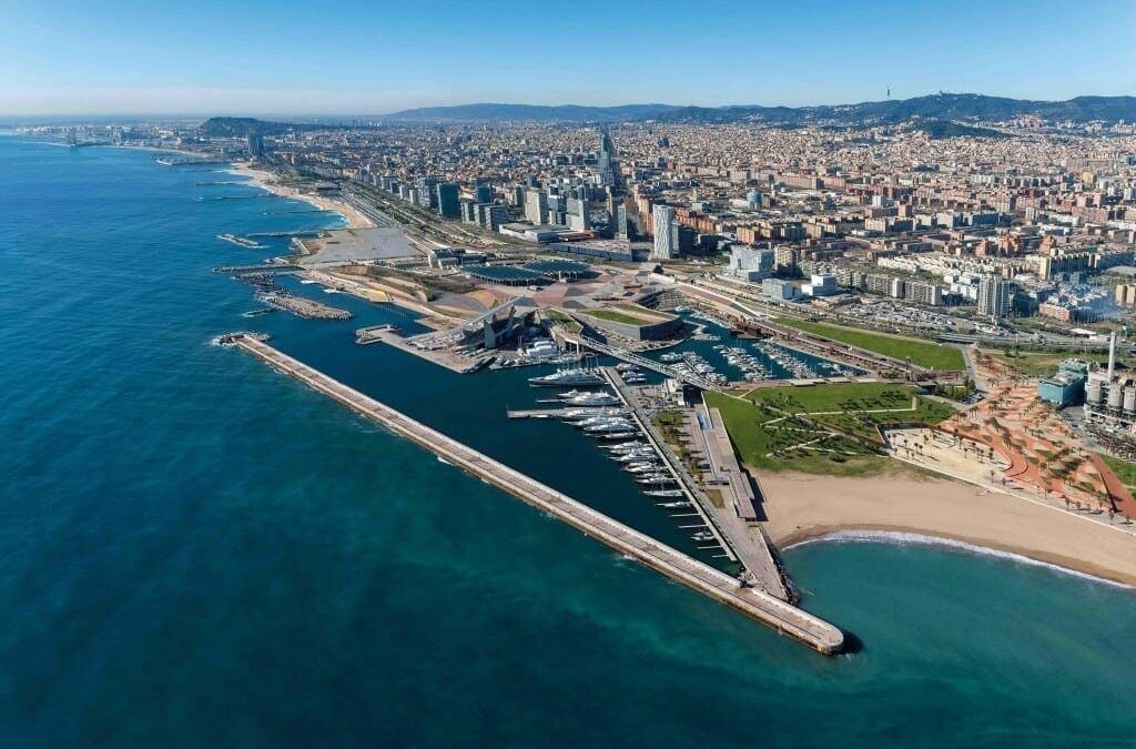 Port Fòrum sigue ampliando su actividad comercial en el ámbito de tierra