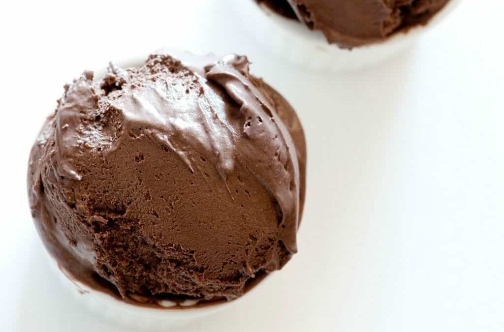 8 beneficios del helado casero y la receta