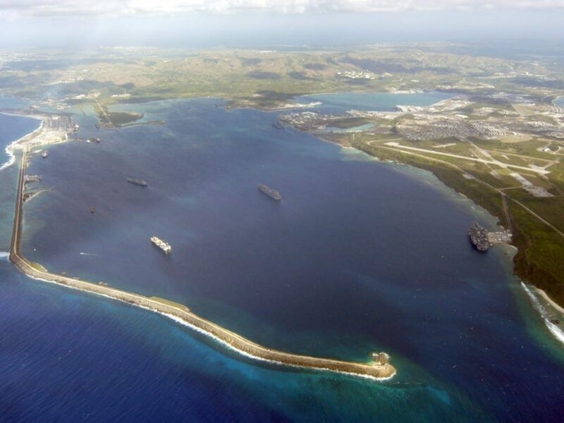 Corea del Norte amenaza con bombardear la isla de Guam