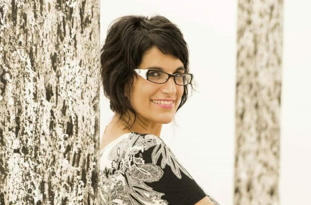 Un bosque recrea la paz y la naturaleza con la obra de la artista Rinat Izhak