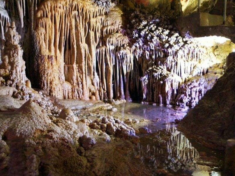 Un nuevo concepto de turismo: Las Cuevas de Génova
