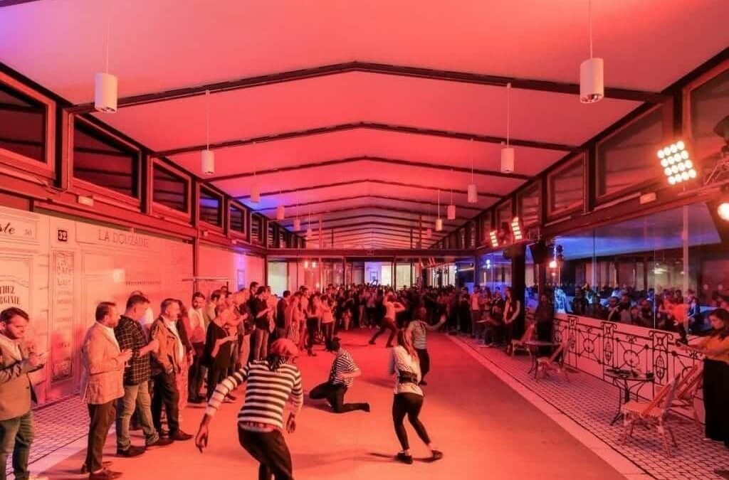 GROHE recrea en el COAM el lado más vanguardista de París para inaugurar su nuevo showroom