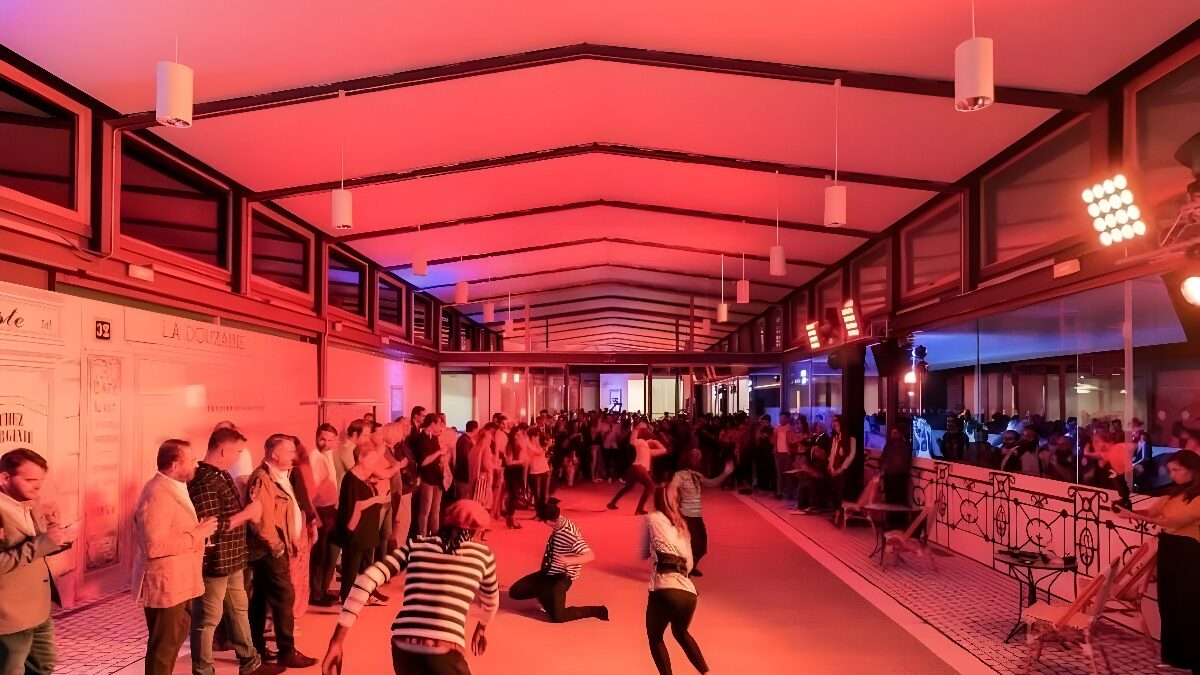 GROHE recrea en el COAM el lado más vanguardista de París para inaugurar su nuevo showroom