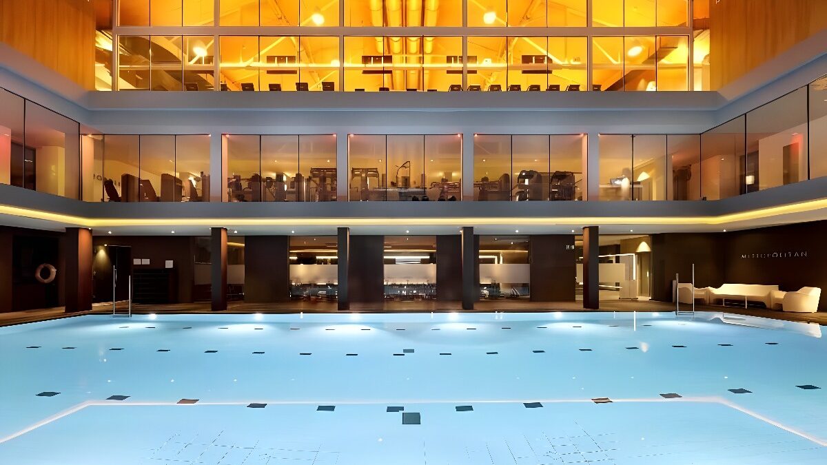 Metropolitan Badalona gana el premio a la »mejor piscina de centro Wellness»