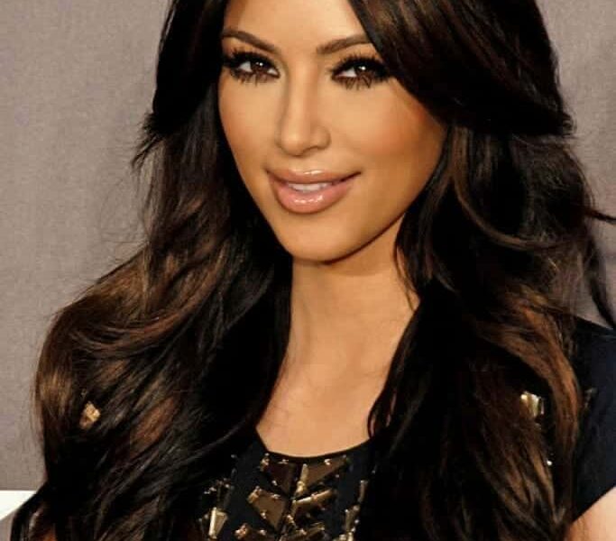 Kim Kardashian: Famosos Nacidos Hoy, 21 de octubre