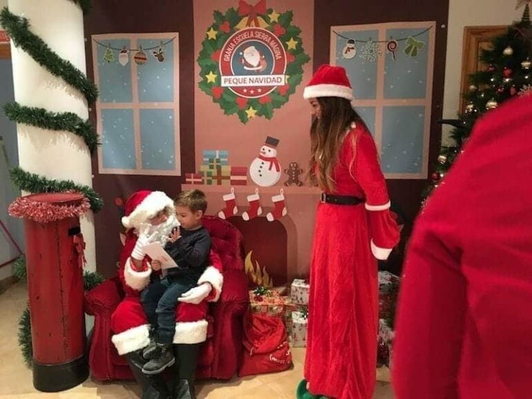 Papá Noel ha llegado a Peque Navidad