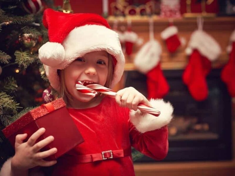 Consejos para mantener una boca sana en Navidad y los dulces que pueden amargar las fiestas
