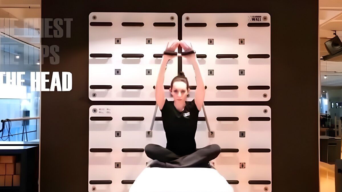 Sesión de pilates con el método de entrenamiento funcional Training Wall