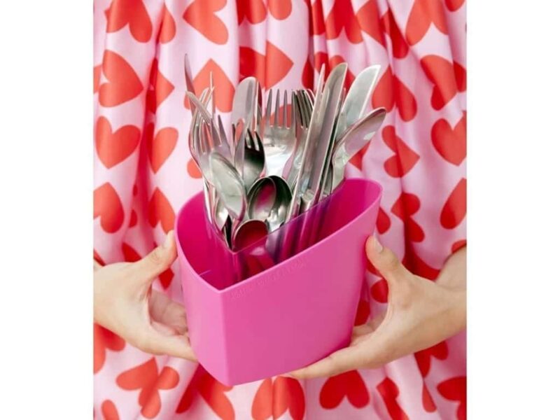 VIGAR refuerza su apuesta por el color y el diseño español