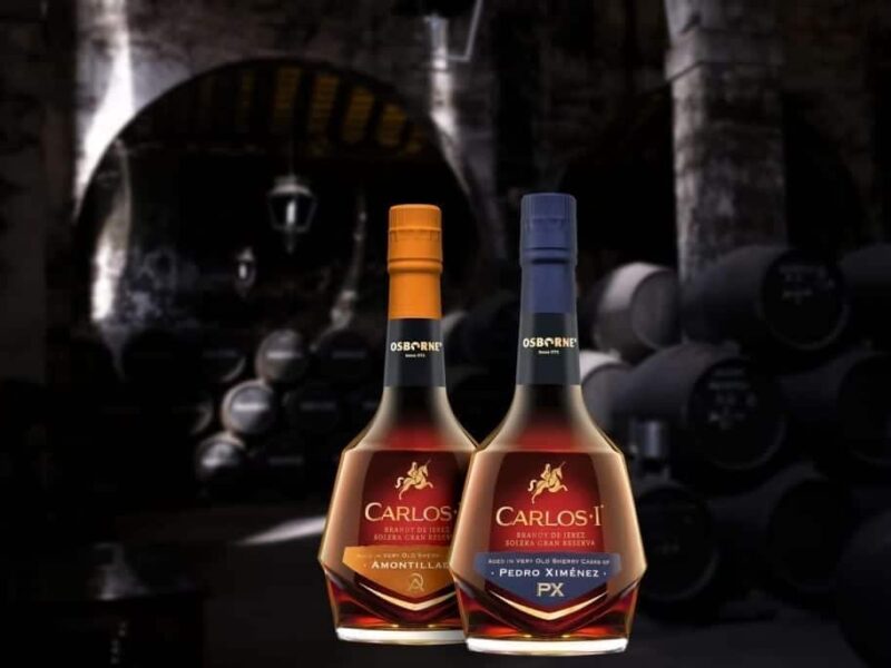 Carlos I presenta dos nuevos brandis envejecidos en botas de Soleras