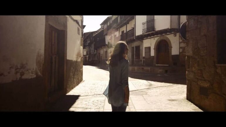 A{2h}de en colaboración con PANGEA The Travel Store presenta: {historiasdeunminiviaje}