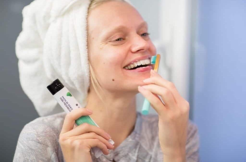 Freshly Cosmetics explica cómo combatir las enfermedades bucodentales con ingredientes naturales