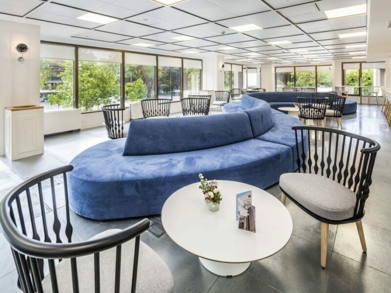 Edificio Cuzco IV se suma a la tendencia Bofællesskab: Oficinas que fomentan la felicidad